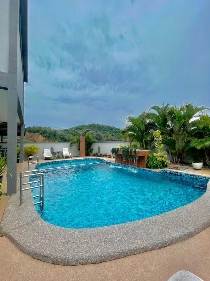 Norshah Village Resort Pantai Cenang  Eksteriør billede